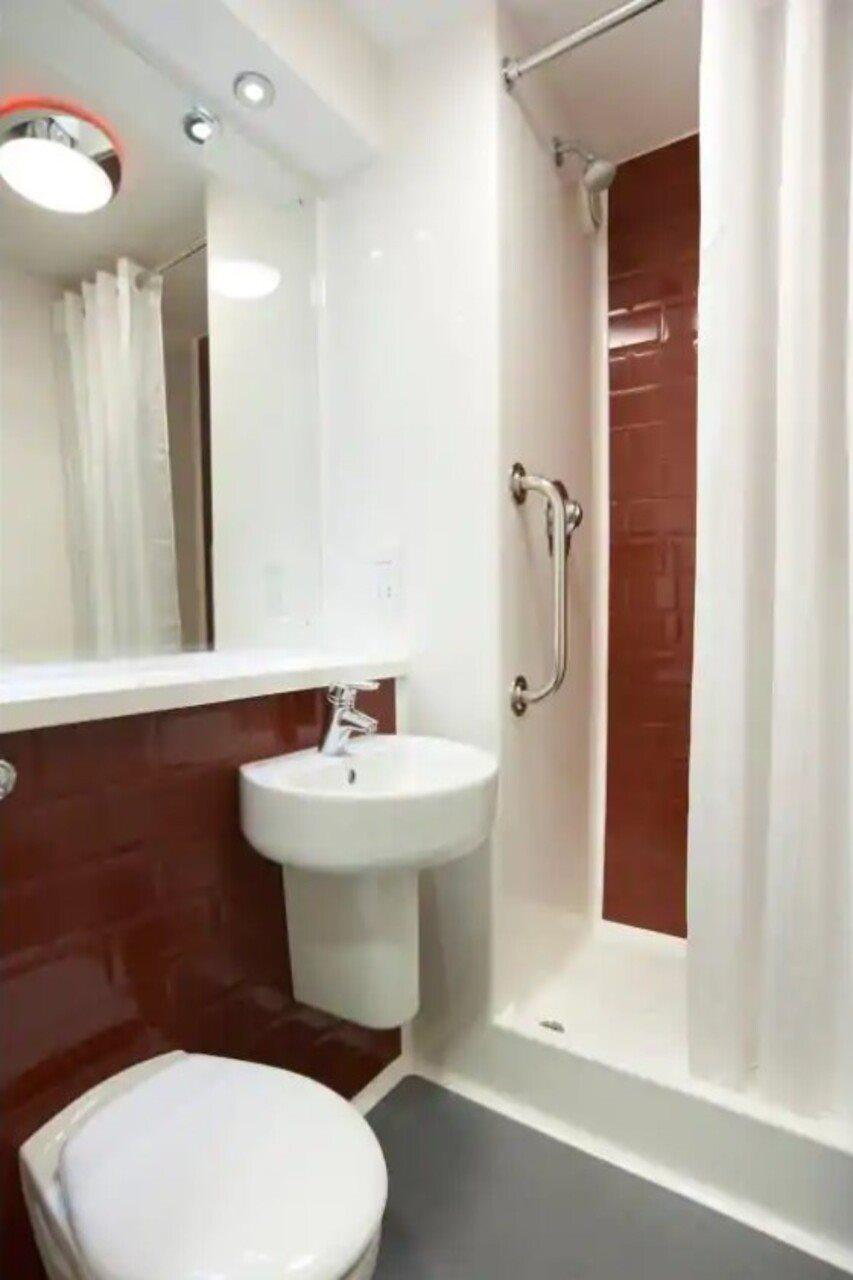 Travelodge Bradford Central Luaran gambar